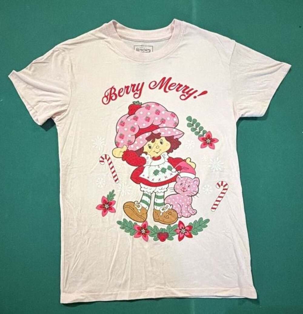 Strawberry Shortcake Berry Merry Graphic T-Shirt Size S Pink